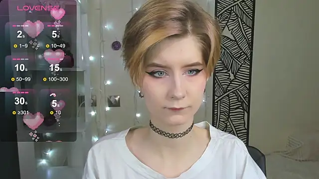 Snapshot of Angel_Jules chatting on December 2024 01:22:01 AM Angel Jules online show from December 2024 01:22:01 AM