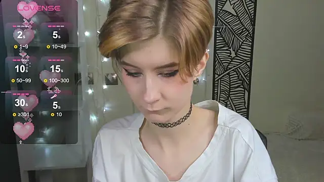 Snapshot of Angel_Jules chatting on December 2024 04:26:01 AM Angel Jules online show from December 2024 04:26:01 AM