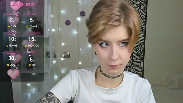 Snapshot of Angel_Jules chatting on December 2024 04:30:02 AM Angel Jules online show from December 2024 04:30:02 AM