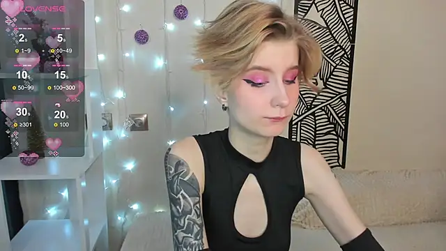 Snapshot of Angel_Jules chatting on January 2025 04:39:02 AM Angel Jules online show from January 2025 04:39:02 AM