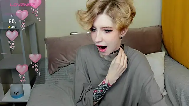 Snapshot of Angel_Jules chatting on January 2025 01:22:01 AM Angel Jules online show from January 2025 01:22:01 AM