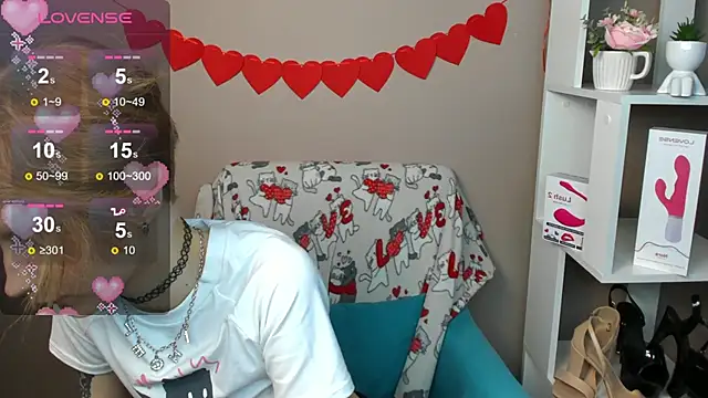 Snapshot of Angel_Jules chatting on February 2025 04:09:02 AM Angel Jules online show from February 2025 04:09:02 AM