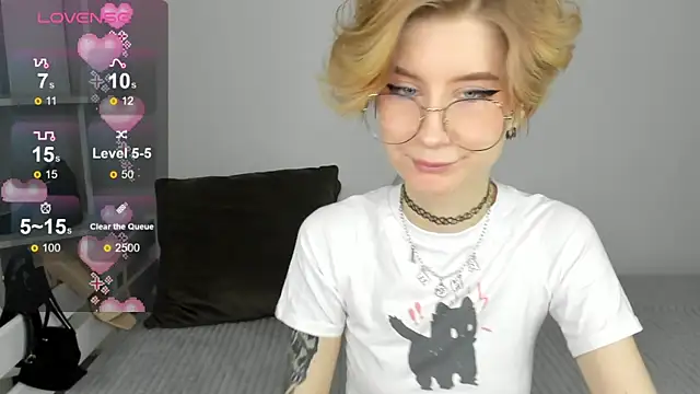 Snapshot of Angel_Jules chatting on February 2025 01:00:01 AM Angel Jules online show from February 2025 01:00:01 AM