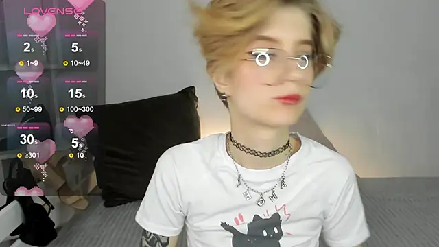 Snapshot of Angel_Jules chatting on February 2025 07:09:01 AM Angel Jules online show from February 2025 07:09:01 AM