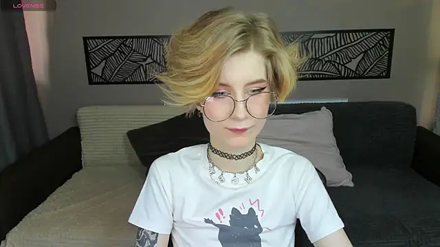 Snapshot of Angel_Jules chatting on March 2025 12:51:01 AM Angel Jules online show from March 2025 12:51:01 AM