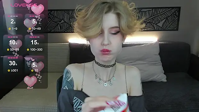 Snapshot of Angel_Jules chatting on March 2025 03:52:01 AM Angel Jules online show from March 2025 03:52:01 AM