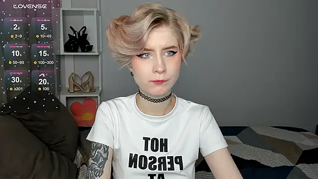 Snapshot of Angel_Jules chatting on September 2025 12:46:02 AM Angel Jules online show from September 2025 12:46:02 AM