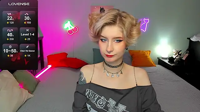 Snapshot of Angel_Jules chatting on October 2025 12:32:01 AM Angel Jules online show from October 2025 12:32:01 AM