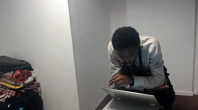 Snapshot of Mastertopdome chatting on January 2025 11:10:01 PM Mastertopdome online show from January 2025 11:10:01 PM