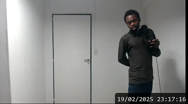 Snapshot of Mastertopdome chatting on February 2025 02:18:01 AM Mastertopdome online show from February 2025 02:18:01 AM