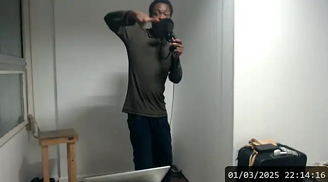 Snapshot of Mastertopdome chatting on March 2025 01:15:01 AM Mastertopdome online show from March 2025 01:15:01 AM