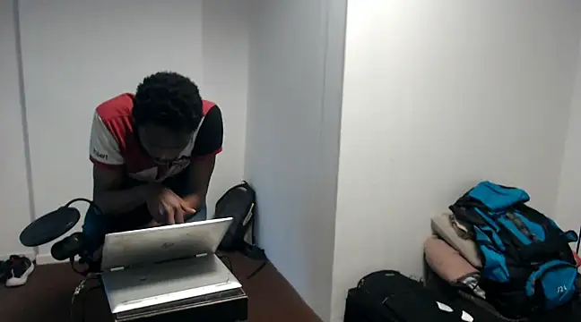 Snapshot of Mastertopdome chatting on March 2025 10:05:01 PM Mastertopdome online show from March 2025 10:05:01 PM