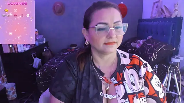 Ivonnee   online show from January 2025 09:32:01 AM