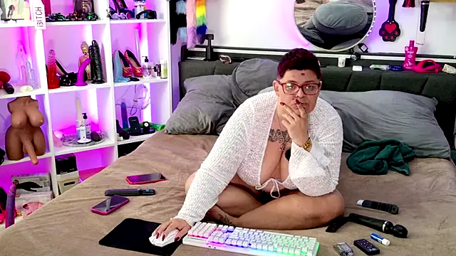 Snapshot of SunshineLexi chatting on February 2026 10:00:02 AM SunshineLexi online show from February 2026 10:00:02 AM