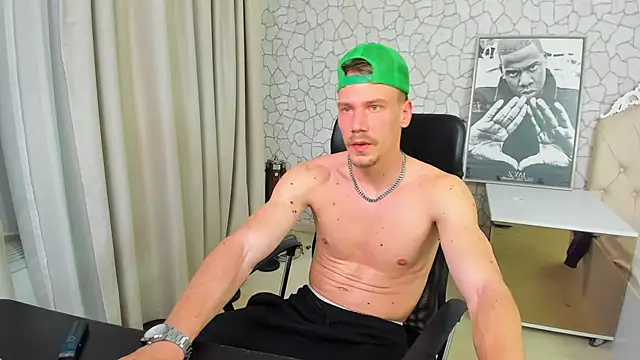 MateoBenjaminX online show from March 2025 05:46:01 PM