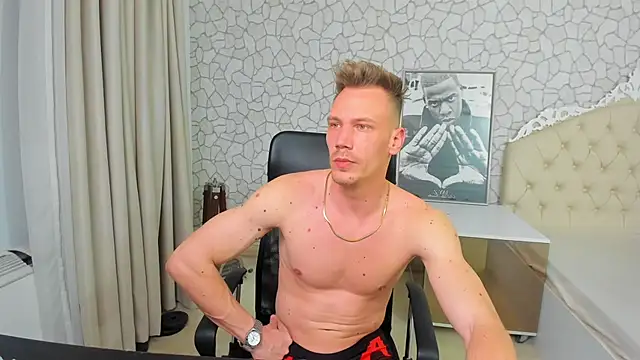 MateoBenjaminX online show from March 2025 05:39:01 PM