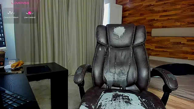 MateoBenjaminX online show from February 2026 11:31:02 AM