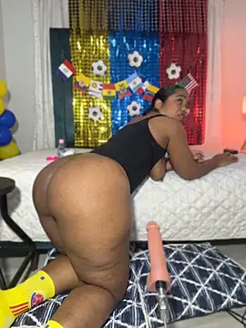 Snapshot of sweetebony_970 chatting on June 2026 12:42:02 PM sweetebony 970 online show from June 2026 12:42:02 PM