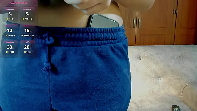  maria foxx  online show from October 2025 08:41:01 PM