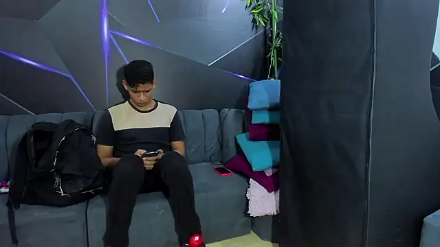 Snapshot of playsgirlhot chatting on January 2026 11:15:02 AM playsgirlhot online show from January 2026 11:15:02 AM