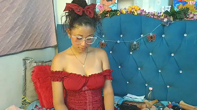 Milkdulce1 online show from April 2026 03:02:01 PM
