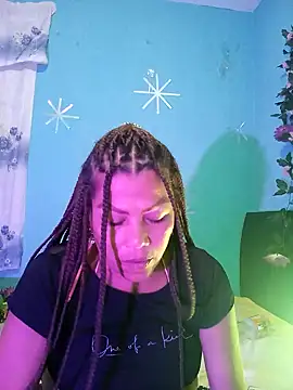 Snapshot of dulcesilvana10 chatting on December 2024 07:54:02 PM dulcesilvana10 online show from December 2024 07:54:02 PM