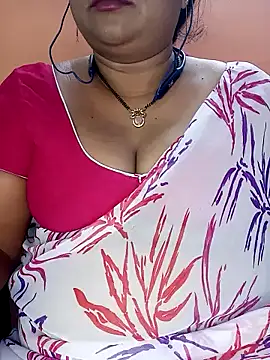 Snapshot of Sexy-Telugunayana2 chatting on February 2025 09:40:01 PM Sexy-Telugunayana2 online show from February 2025 09:40:01 PM