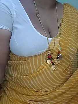 Snapshot of Sexy-Telugunayana2 chatting on December 2025 03:38:02 PM Sexy-Telugunayana2 online show from December 2025 03:38:02 PM