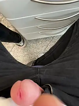 kareem0010 online show from February 2025 09:13:02 AM