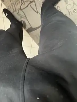 kareem0010 online show from February 2025 10:49:02 AM