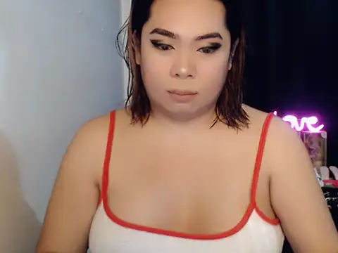 Snapshot of Nathalie_Heartxoxo69 chatting on April 2026 09:50:02 PM Nathalie Heartxoxo69 online show from April 2026 09:50:02 PM