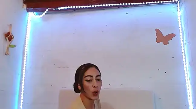 Snapshot of kendall-storm chatting on March 2025 01:13:01 AM kendall-storm online show from March 2025 01:13:01 AM