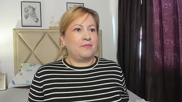 MonyCassius online show from May 2026 12:13:02 PM