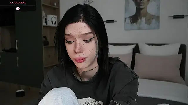 Dasha M online show from July 2026 11:47:02 AM