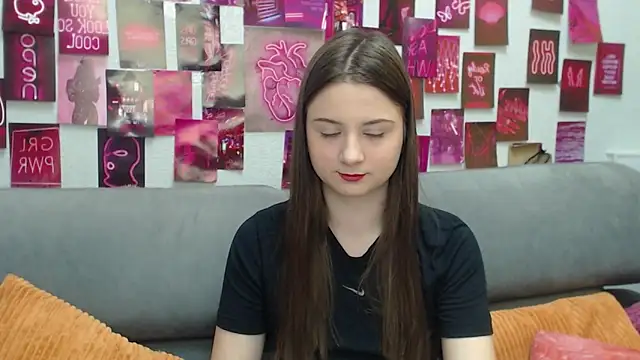 MilanaRoza online show from April 2026 04:45:01 AM