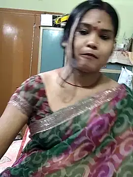 Snapshot of yoursweety09 chatting on April 2026 01:57:02 PM yoursweety09 online show from April 2026 01:57:02 PM