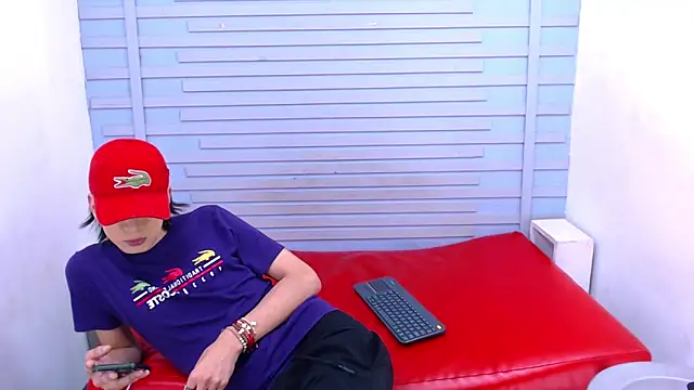 Eban Dustan online show from February 2025 10:47:02 PM