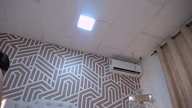 SashaDurante online show from September 2025 12:05:02 PM