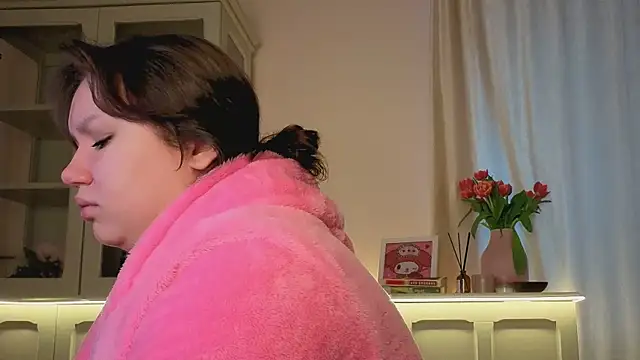 Alisia Mars online show from March 2026 05:00:01 AM