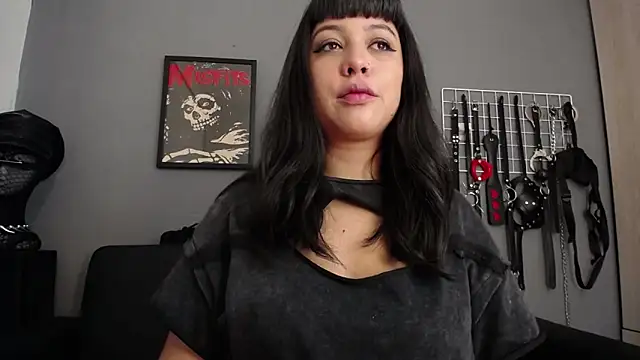 Carla Phoenix online show from May 2026 02:11:01 PM