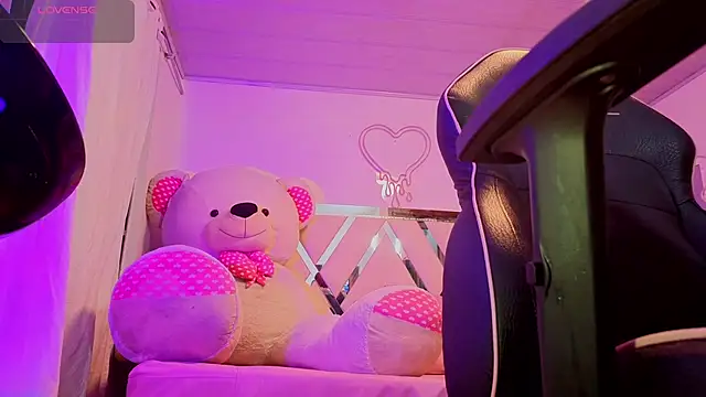 Laylafoxy tay online show from September 2025 03:31:01 AM