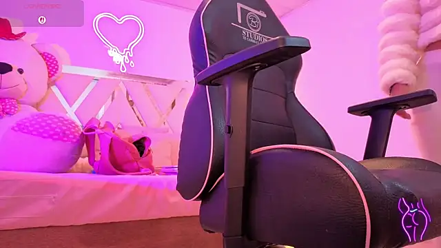 Laylafoxy tay online show from October 2025 03:06:02 AM