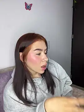 Snapshot of Im_Valen_Cute chatting on January 2025 11:27:01 PM Im Valen Cute online show from January 2025 11:27:01 PM