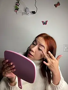 Snapshot of Im_Valen_Cute chatting on February 2025 11:49:01 PM Im Valen Cute online show from February 2025 11:49:01 PM