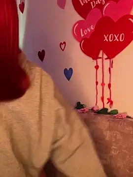 Snapshot of Im_Valen_Cute chatting on February 2025 08:34:02 PM Im Valen Cute online show from February 2025 08:34:02 PM