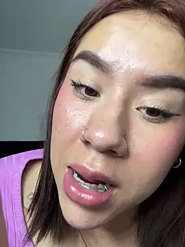 Snapshot of Im_Valen_Cute chatting on March 2025 12:10:01 AM Im Valen Cute online show from March 2025 12:10:01 AM