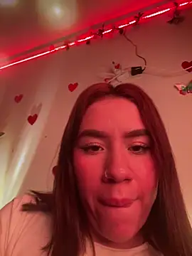 Snapshot of Im_Valen_Cute chatting on March 2025 02:18:02 AM Im Valen Cute online show from March 2025 02:18:02 AM