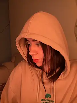 Snapshot of Im_Valen_Cute chatting on October 2025 12:49:02 AM Im Valen Cute online show from October 2025 12:49:02 AM