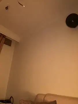 Snapshot of Im_Valen_Cute chatting on November 2025 01:48:02 AM Im Valen Cute online show from November 2025 01:48:02 AM