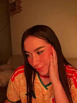 Snapshot of Im_Valen_Cute chatting on June 2026 03:56:01 AM Im Valen Cute online show from June 2026 03:56:01 AM